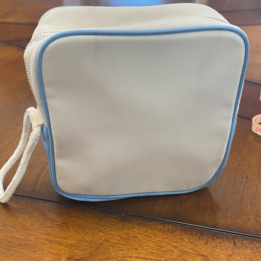 Dolce & Gabbana White and Blue Perfume Travel Pouch - Picture 5 of 10